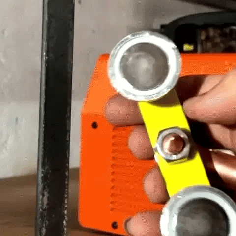 Soporte Magnético para Conexión en Soldadura
